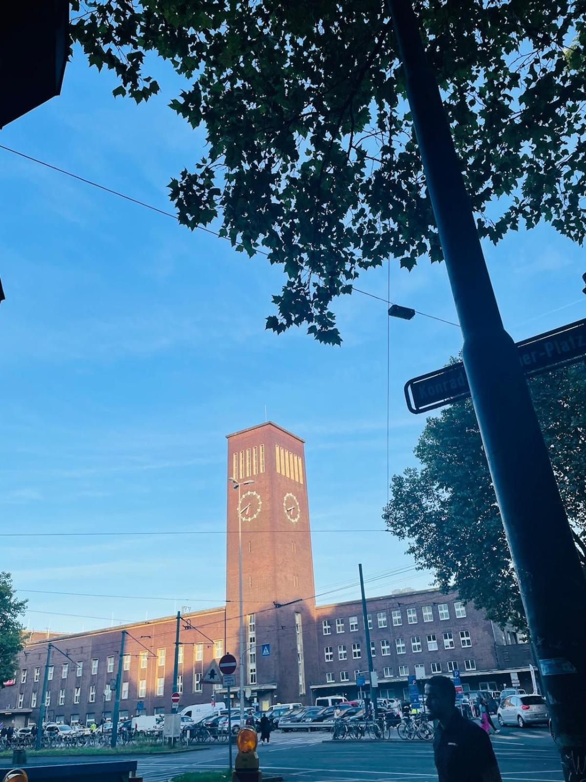 Zentrale Wohnung Direkt Am Hauptbahnhof - Bismarck Düsseldorf Exterior foto